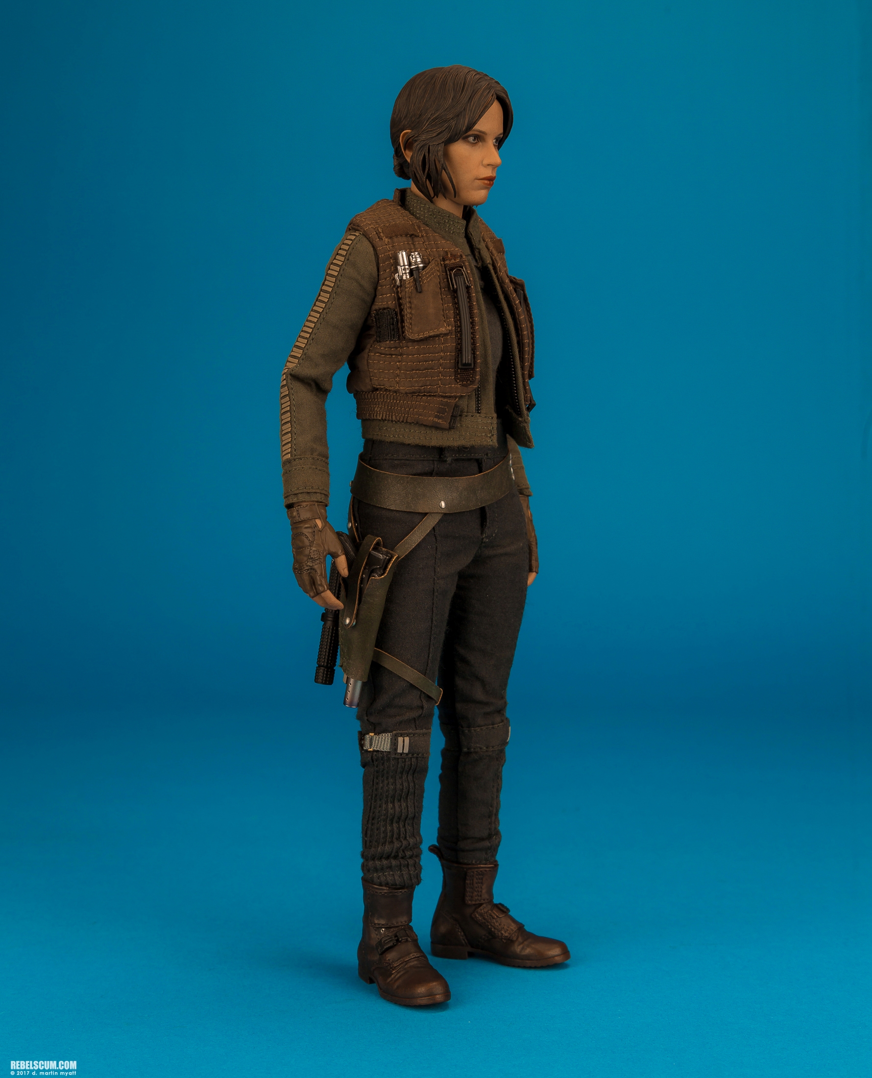 MMS405-Jyn-Erso-Deluxe-Star-Wars-Rogue-One-Hot-Toys-006.jpg