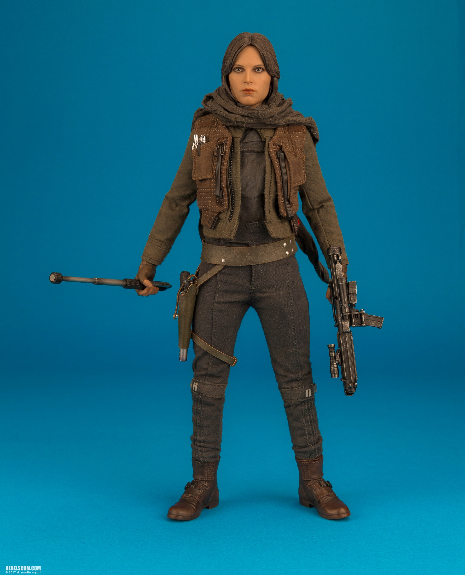 MMS405-Jyn-Erso-Deluxe-Star-Wars-Rogue-One-Hot-Toys-013.jpg