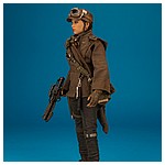 MMS405-Jyn-Erso-Deluxe-Star-Wars-Rogue-One-Hot-Toys-023.jpg