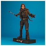 MMS405-Jyn-Erso-Deluxe-Star-Wars-Rogue-One-Hot-Toys-044.jpg