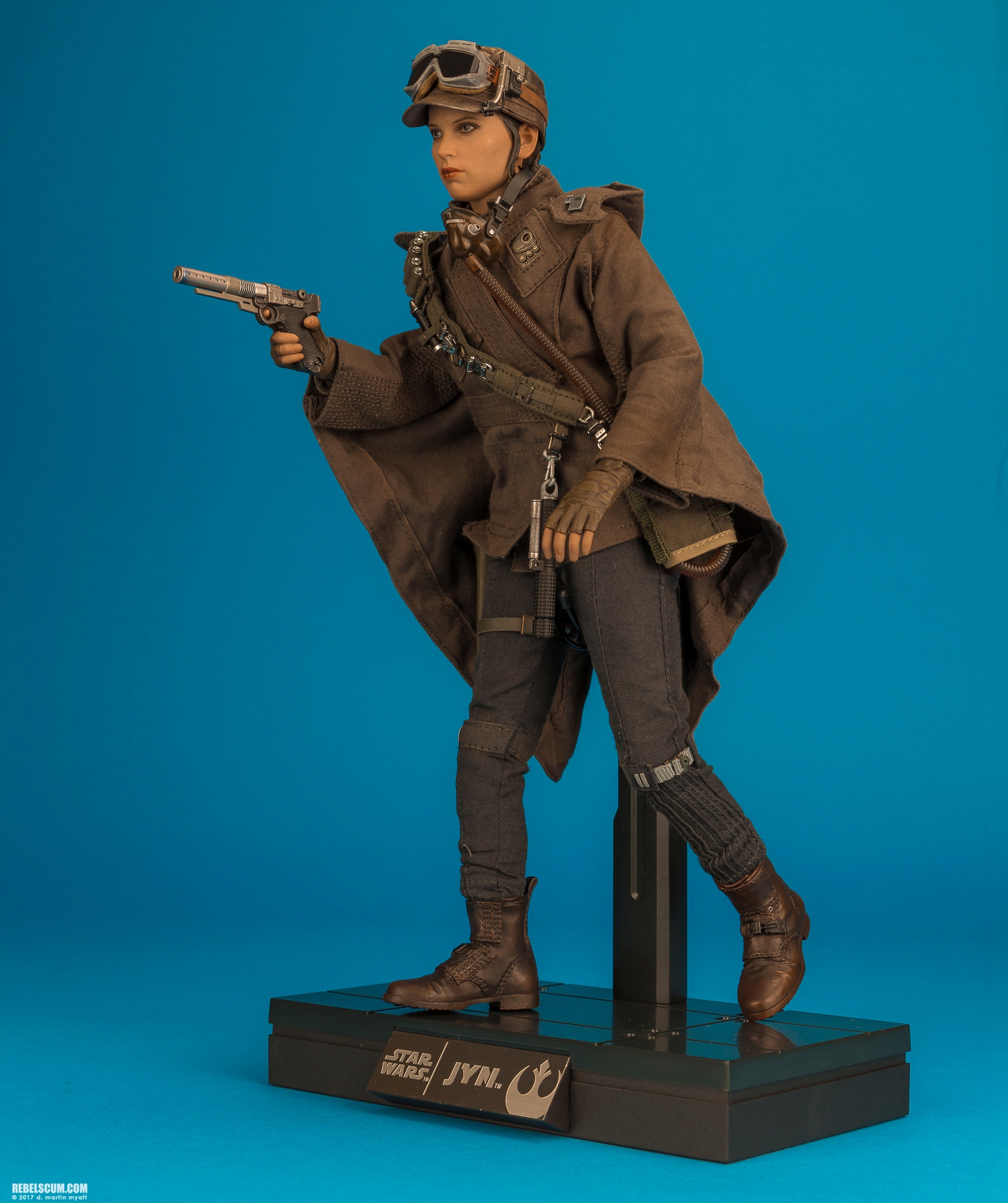 MMS405-Jyn-Erso-Deluxe-Star-Wars-Rogue-One-Hot-Toys-050.jpg