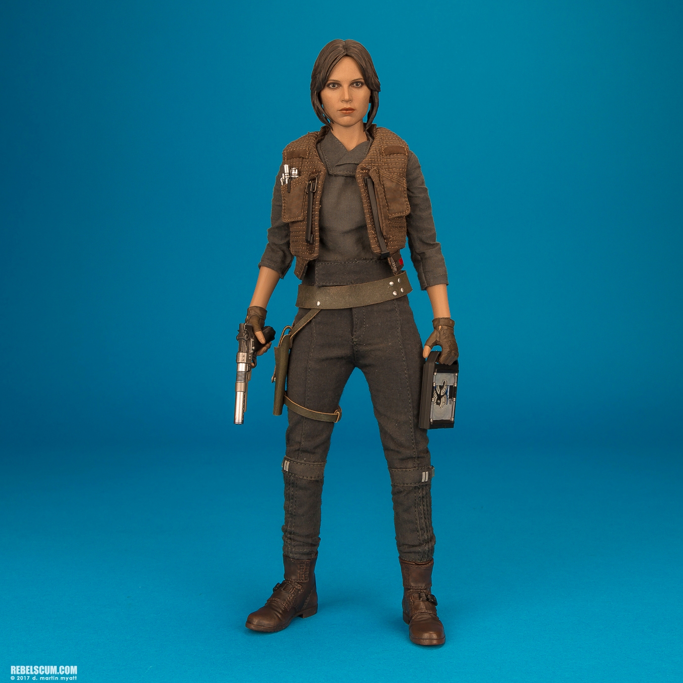 MMS405-Jyn-Erso-Deluxe-Star-Wars-Rogue-One-Hot-Toys-054.jpg