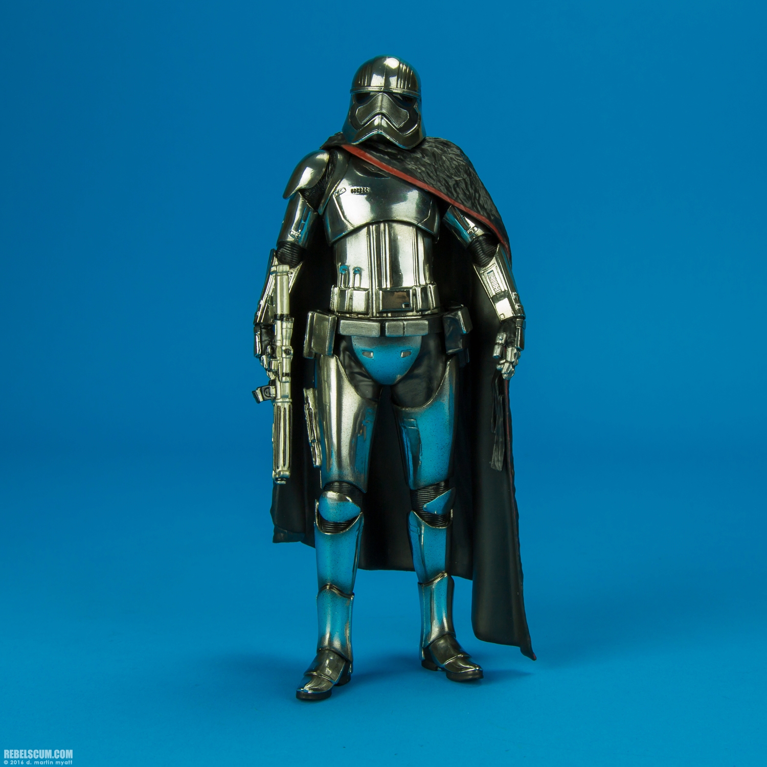 Captain-Phasma-ARTFX-plus-Kotobukiya-005.jpg