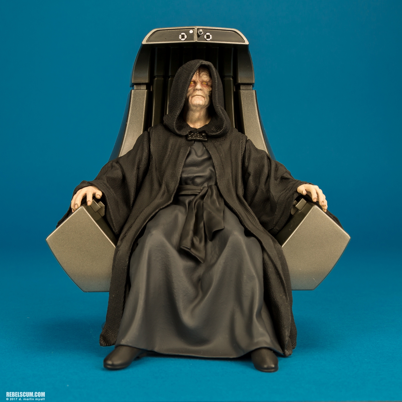 Emperor-Palpatine-Star-Wars-ARTFX-Plus-Kotobukiya-001.jpg