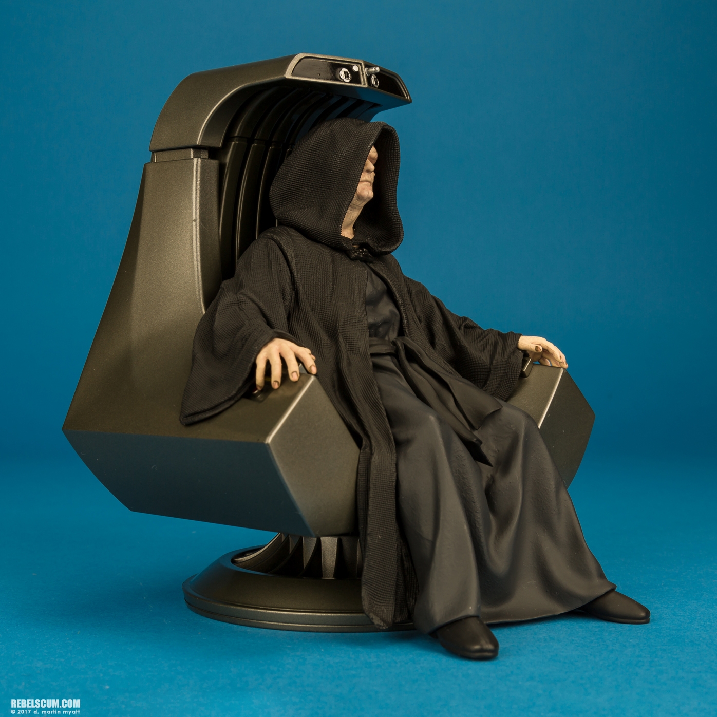 Emperor-Palpatine-Star-Wars-ARTFX-Plus-Kotobukiya-002.jpg