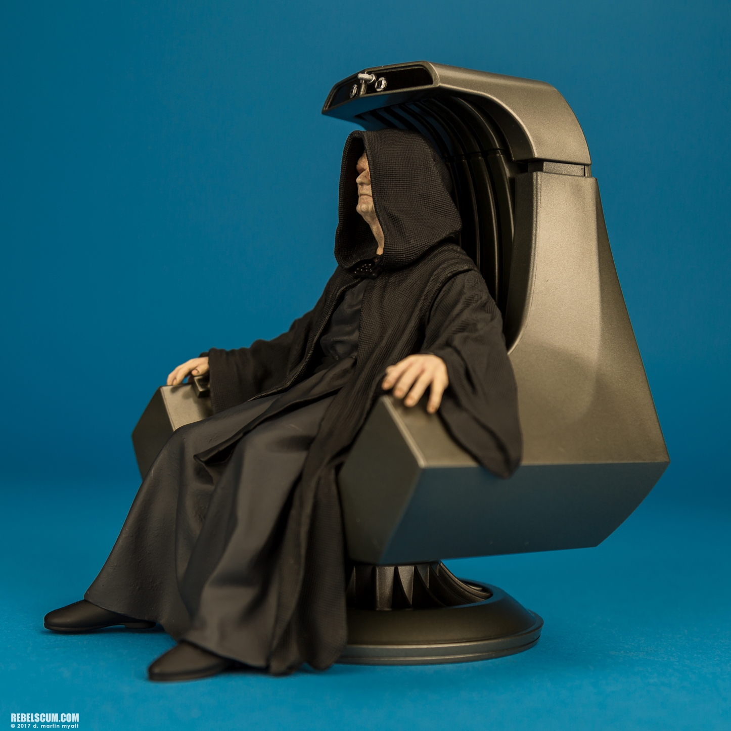 Emperor-Palpatine-Star-Wars-ARTFX-Plus-Kotobukiya-003.jpg