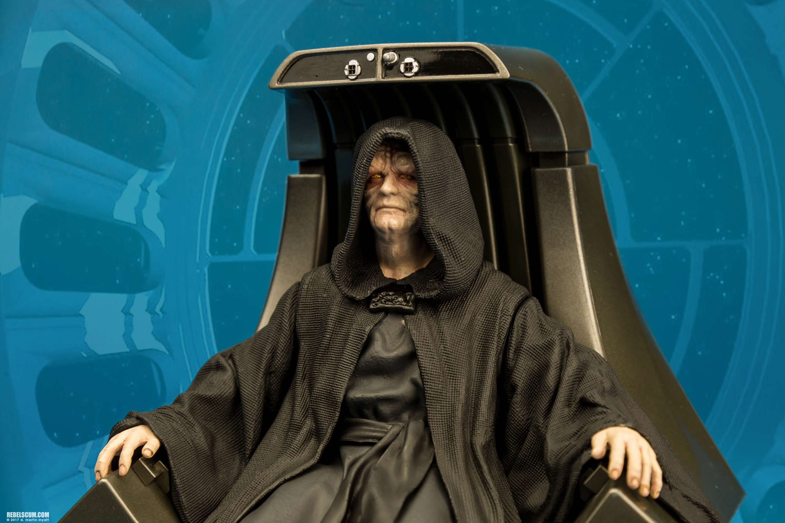 Emperor-Palpatine-Star-Wars-ARTFX-Plus-Kotobukiya-011.jpg