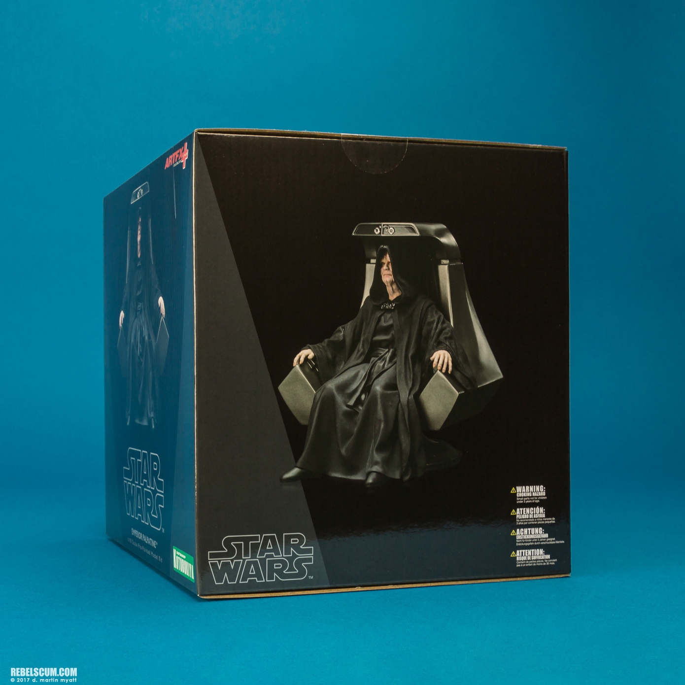 Emperor-Palpatine-Star-Wars-ARTFX-Plus-Kotobukiya-016.jpg