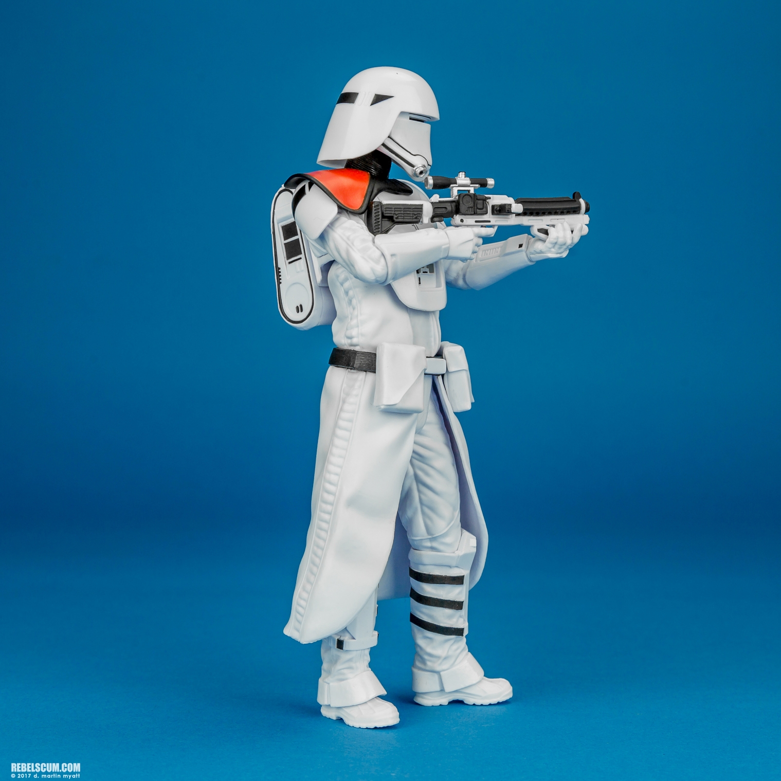 First-Order-Snowtrooper-Flametrooper-ARTFX-plus-006.jpg