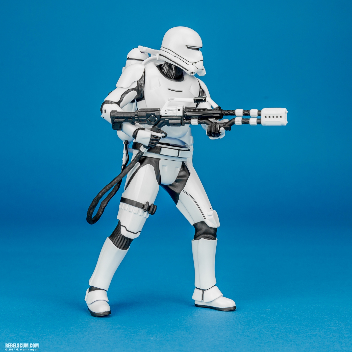 First-Order-Snowtrooper-Flametrooper-ARTFX-plus-010.jpg