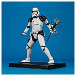 First-Order-Stormtrooper-Executioner-ARTFX-plus-Kotobukiya-013.jpg