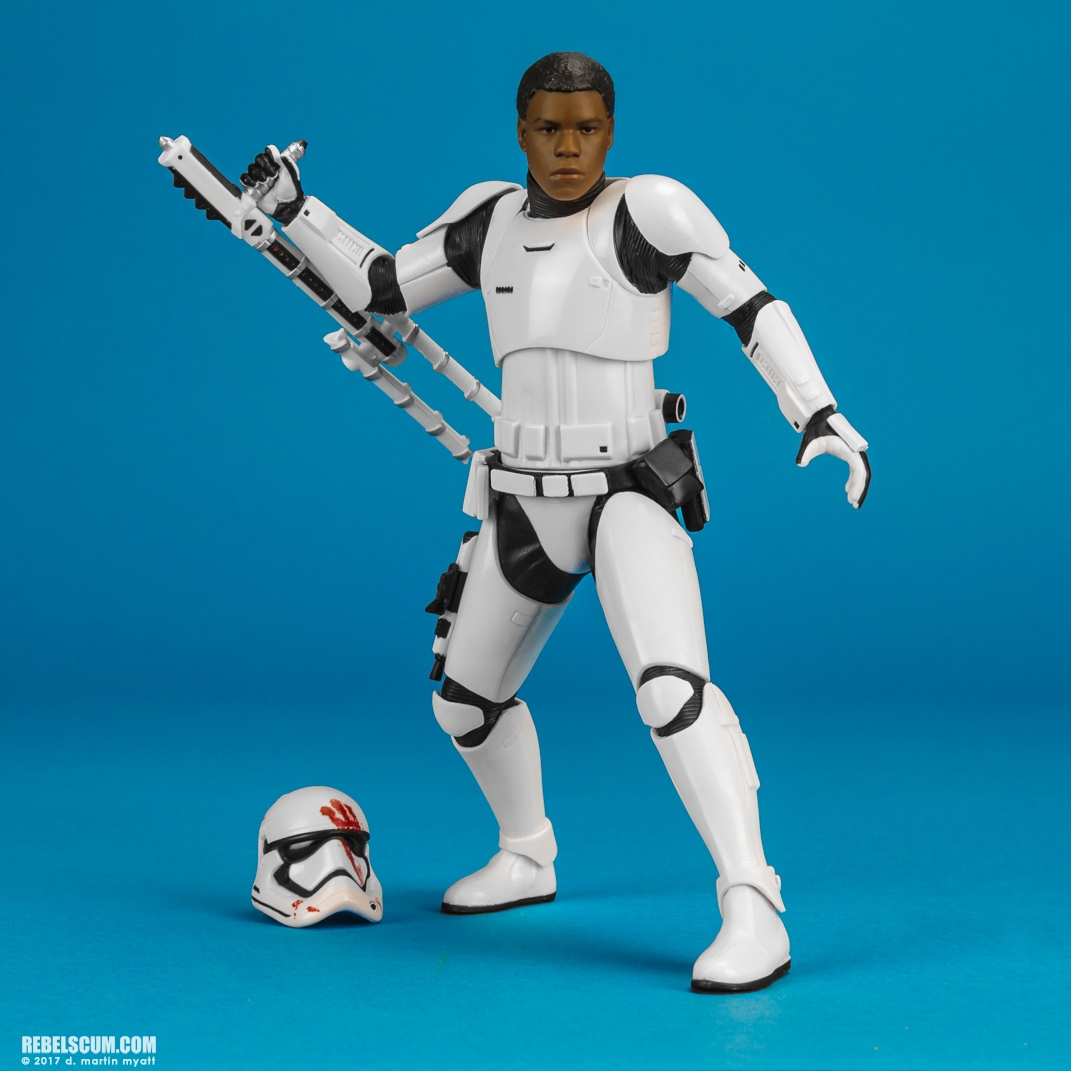 First-Order-Stormtrooper-FN-2199-ARTFX-plus-Kotobukiya-011.jpg