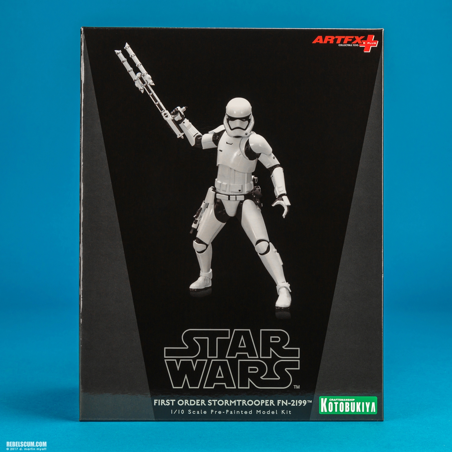 First-Order-Stormtrooper-FN-2199-ARTFX-plus-Kotobukiya-014.jpg