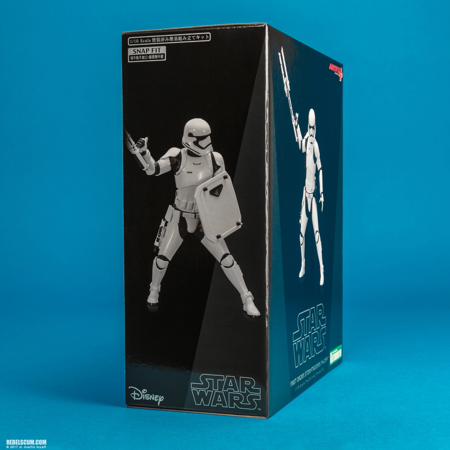 First-Order-Stormtrooper-FN-2199-ARTFX-plus-Kotobukiya-015.jpg