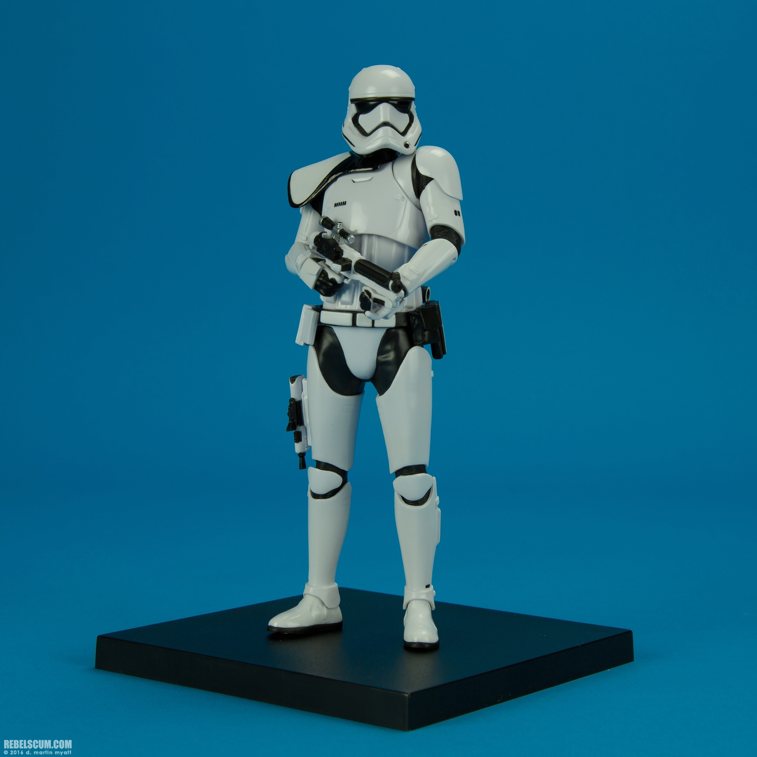 First-Order-Stormtrooper-Single-Pack-ARTFX-Plus-Kotobukiya-008.jpg