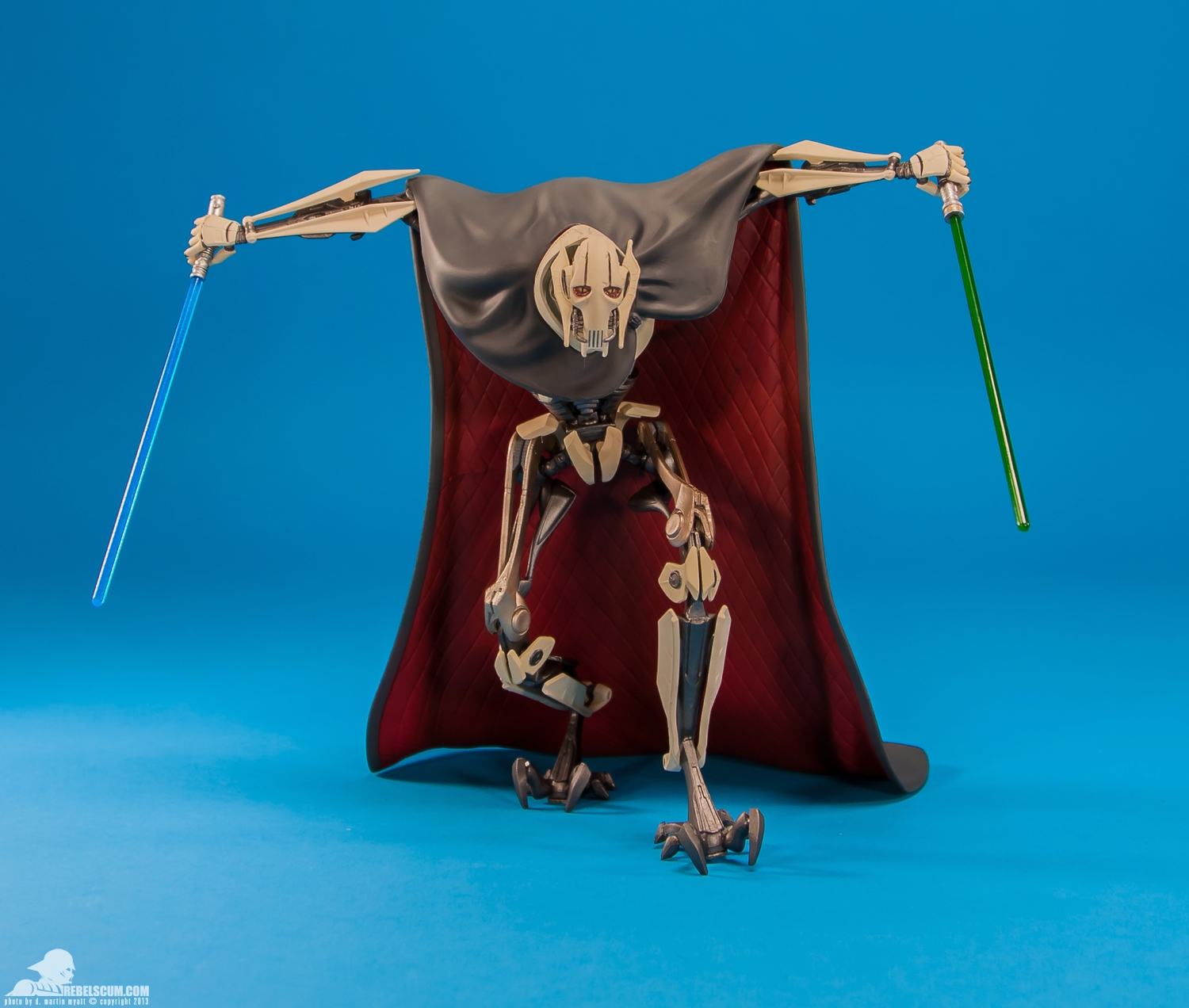 General-Grievous-ARTFX-Plus-Statue-Kotobukiya-001.jpg