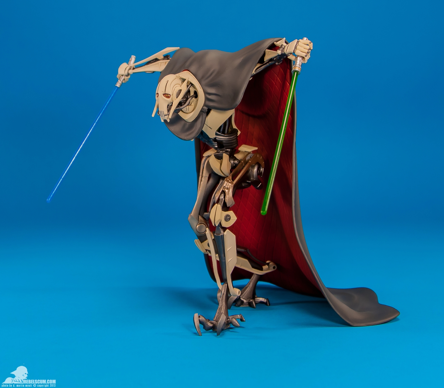 General-Grievous-ARTFX-Plus-Statue-Kotobukiya-003.jpg