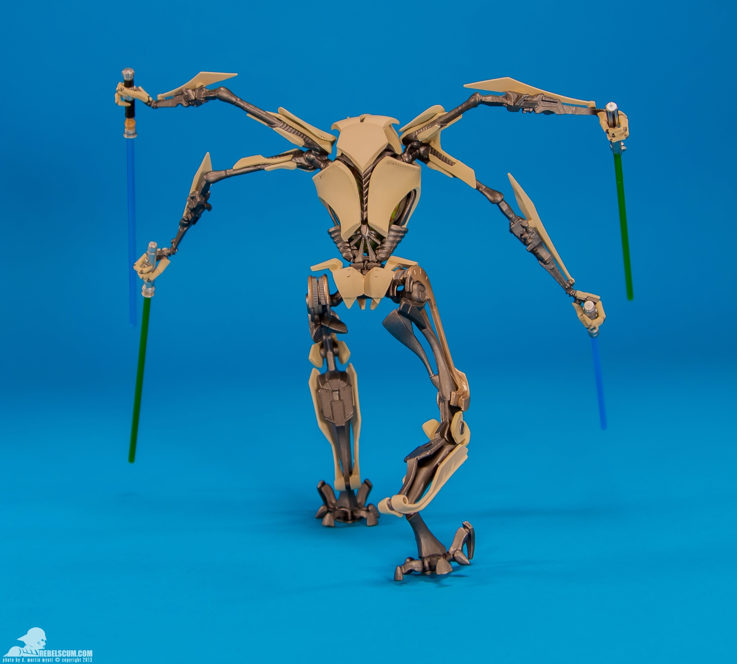 General-Grievous-ARTFX-Plus-Statue-Kotobukiya-008.jpg