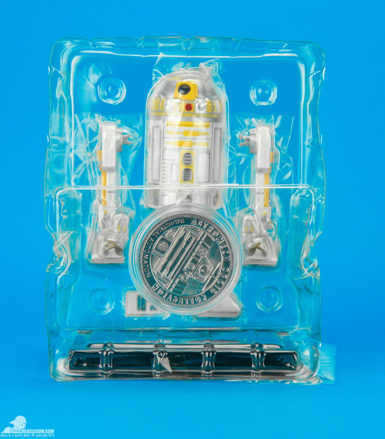 Kotobukiya-ARTFX-R2-C4-Pre-Painted-Model-Kit-023.jpg