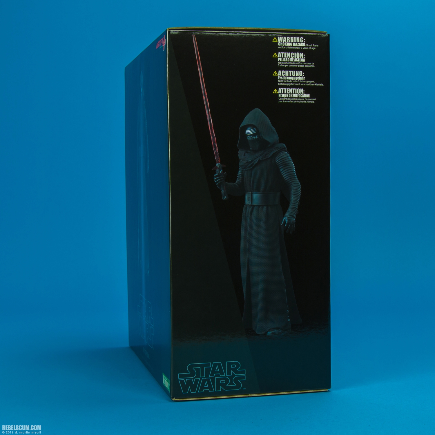 Kylo-Ren-ARTFX-plus-Kotobukiya-014.jpg