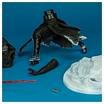 Kylo-Ren-The-Force-Awakens-ARTFX-Statue-Kotobukiya-007.jpg