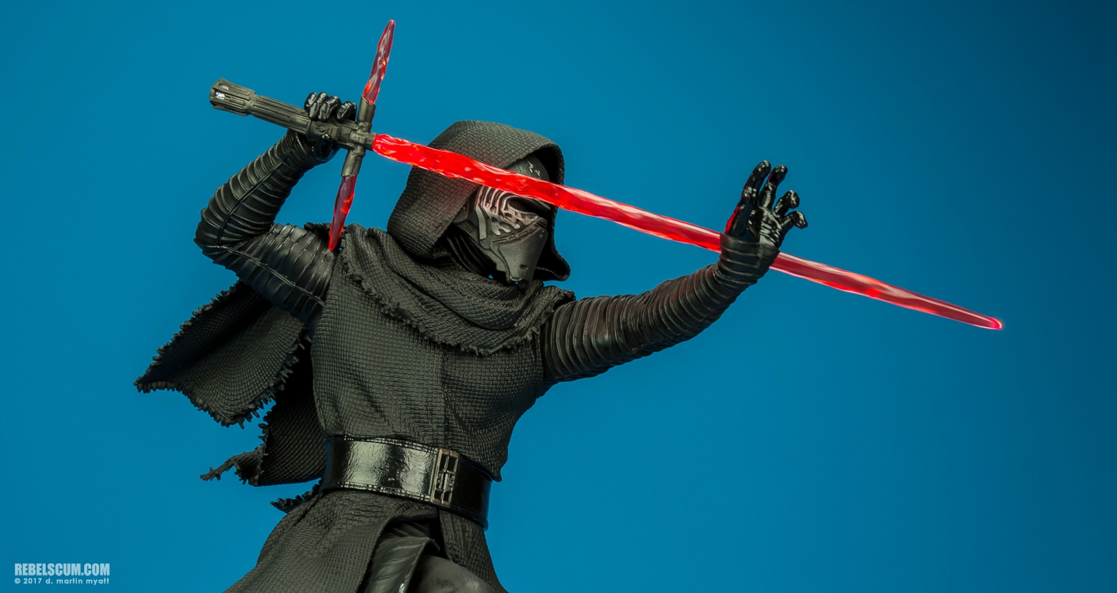 Kylo-Ren-The-Force-Awakens-ARTFX-Statue-Kotobukiya-008.jpg