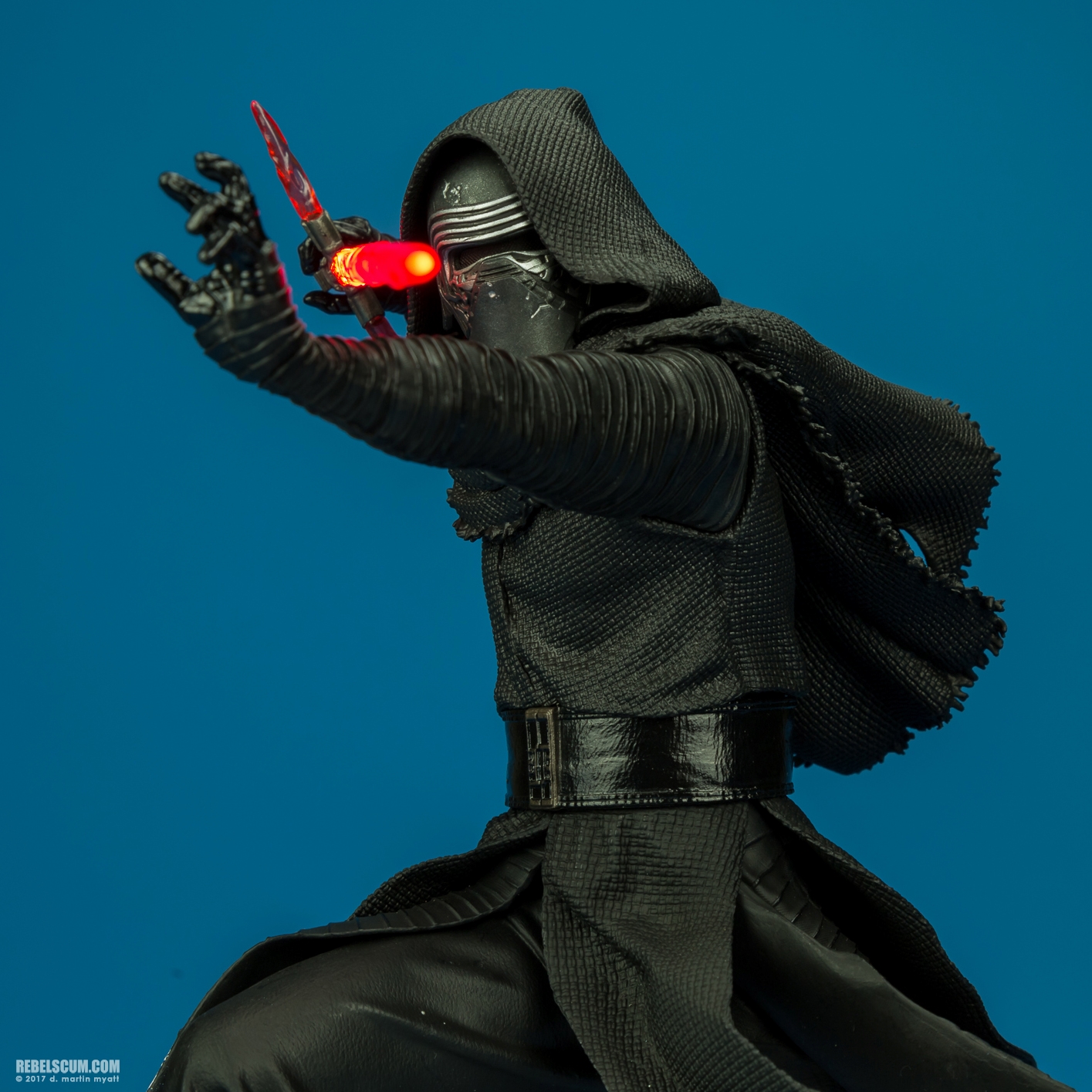 Kylo-Ren-The-Force-Awakens-ARTFX-Statue-Kotobukiya-010.jpg