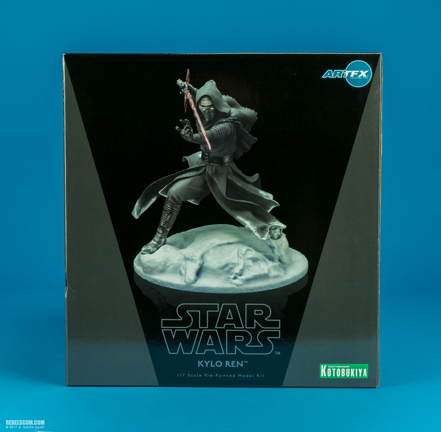 Kylo-Ren-The-Force-Awakens-ARTFX-Statue-Kotobukiya-017.jpg