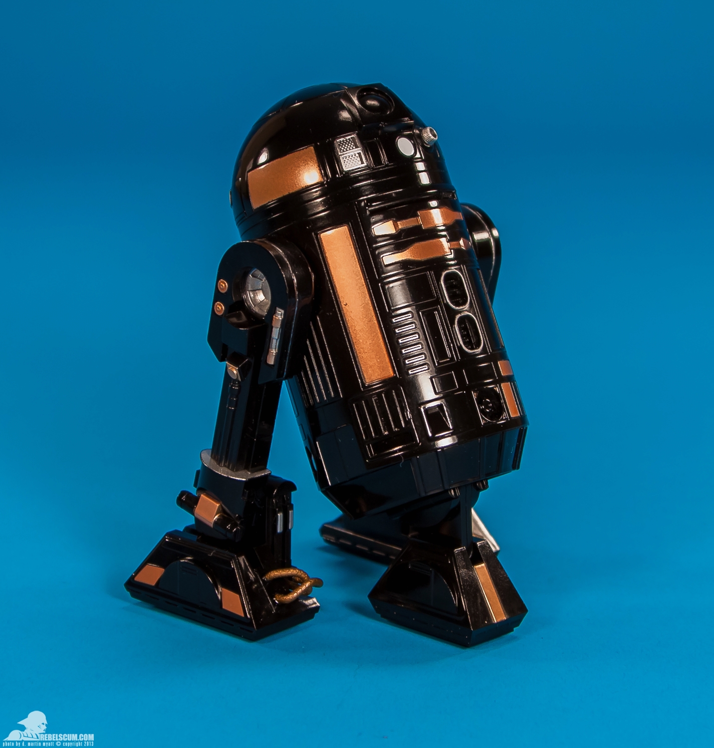 R2-Q5-ARTFX-plus-2013-NYCC-Kotobukiya-006.jpg