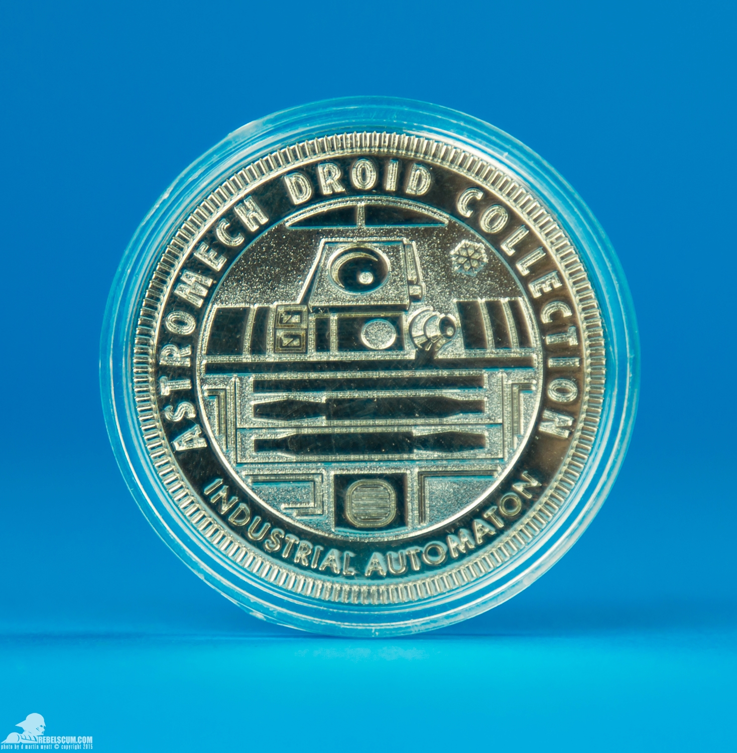 R3-A2-with-K-3PO-Celebration-Exclusive-ARTFX-plus-015.jpg
