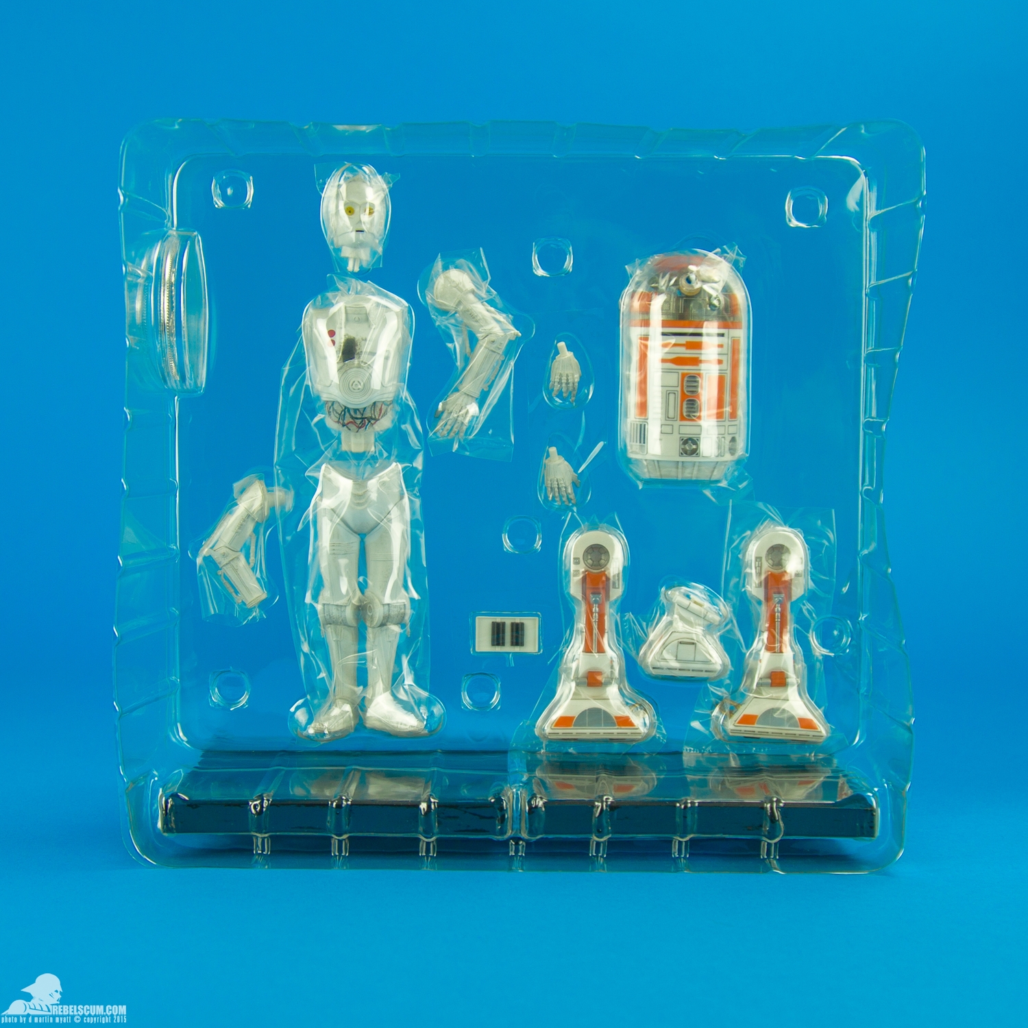 R3-A2-with-K-3PO-Celebration-Exclusive-ARTFX-plus-027.jpg