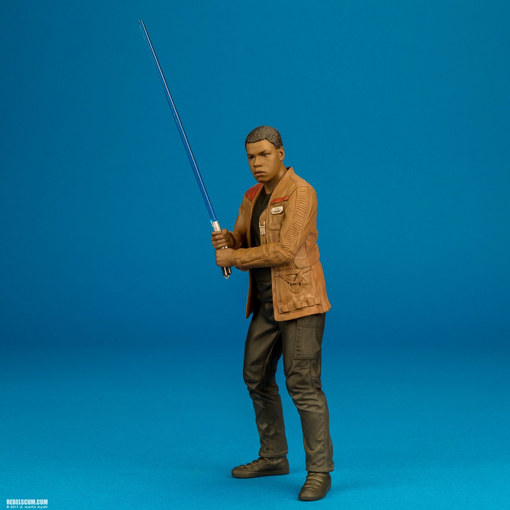 Rey-Finn-The-Force-Awakens-ARTFX-plus-Kotobukiya-007.jpg