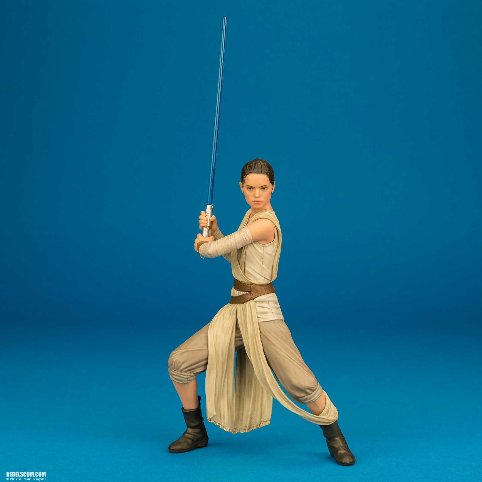 Rey-Finn-The-Force-Awakens-ARTFX-plus-Kotobukiya-013.jpg