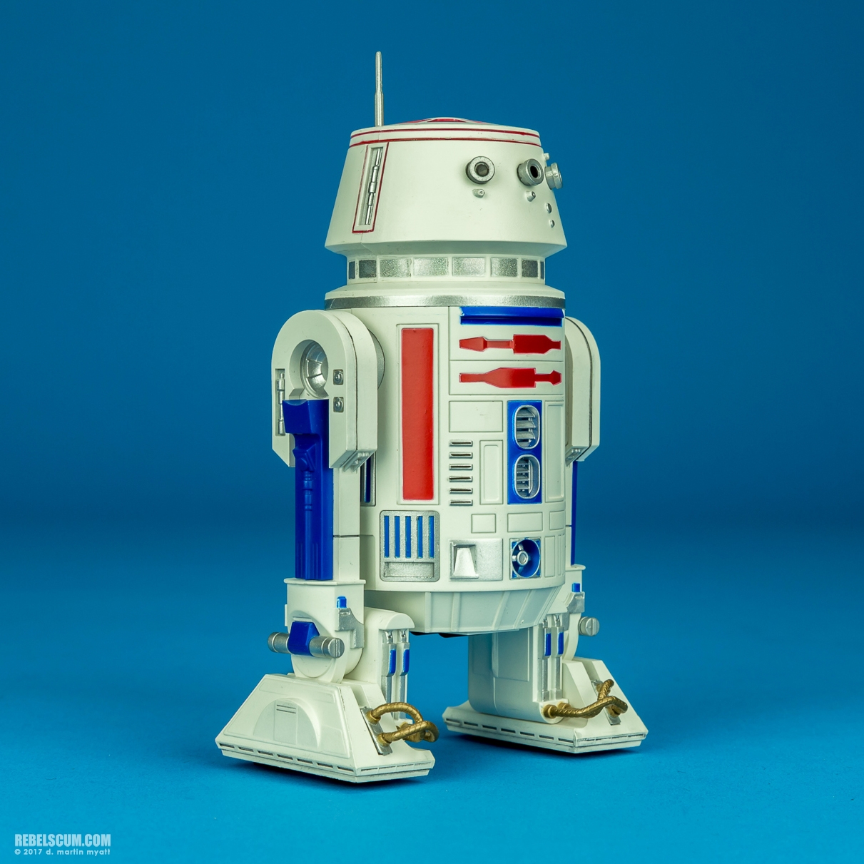 R5-D4-Celebration-Exclusive-ARTFX-plus-Kotobukiya-002.jpg