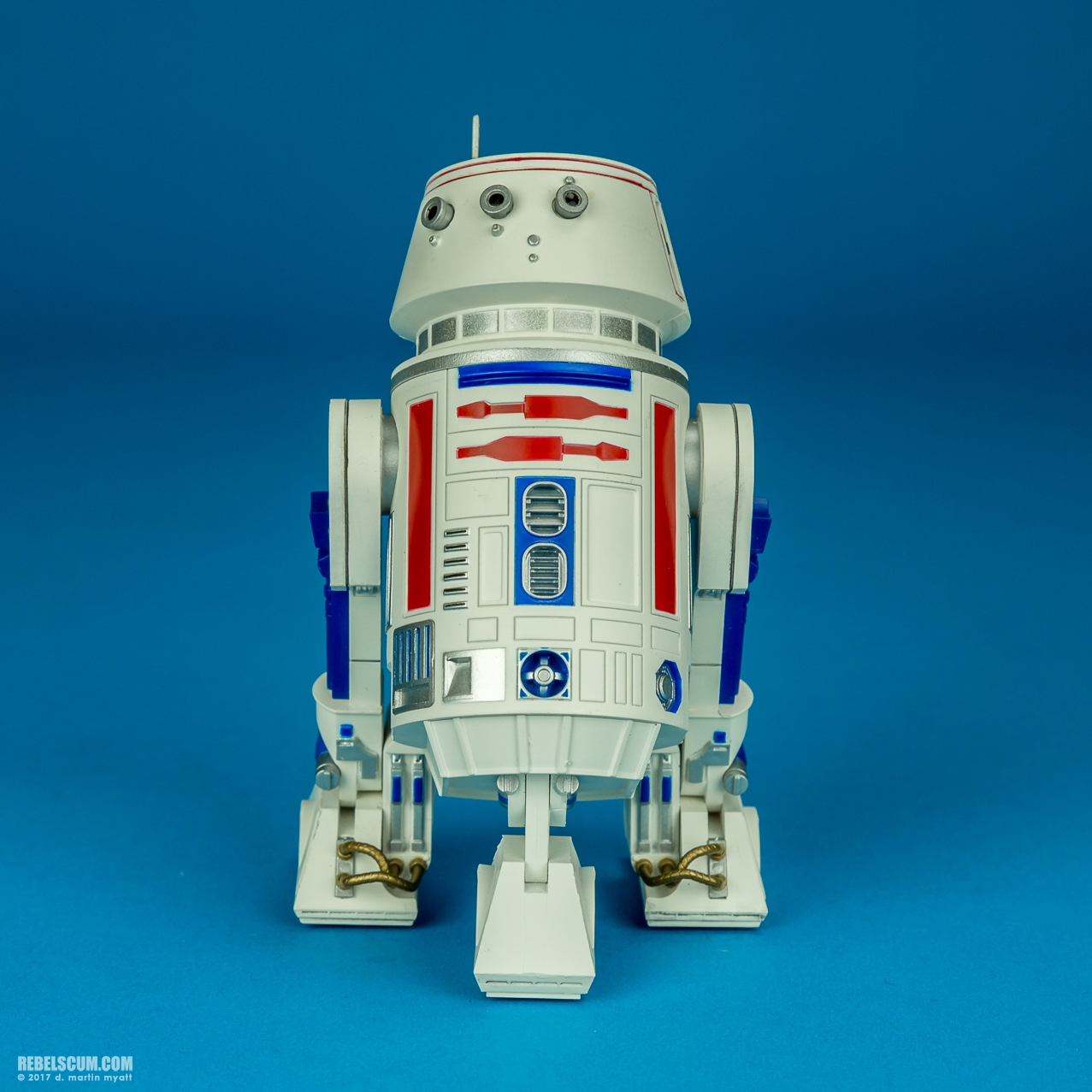 R5-D4-Celebration-Exclusive-ARTFX-plus-Kotobukiya-005.jpg