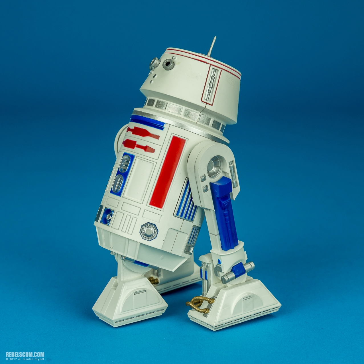 R5-D4-Celebration-Exclusive-ARTFX-plus-Kotobukiya-007.jpg