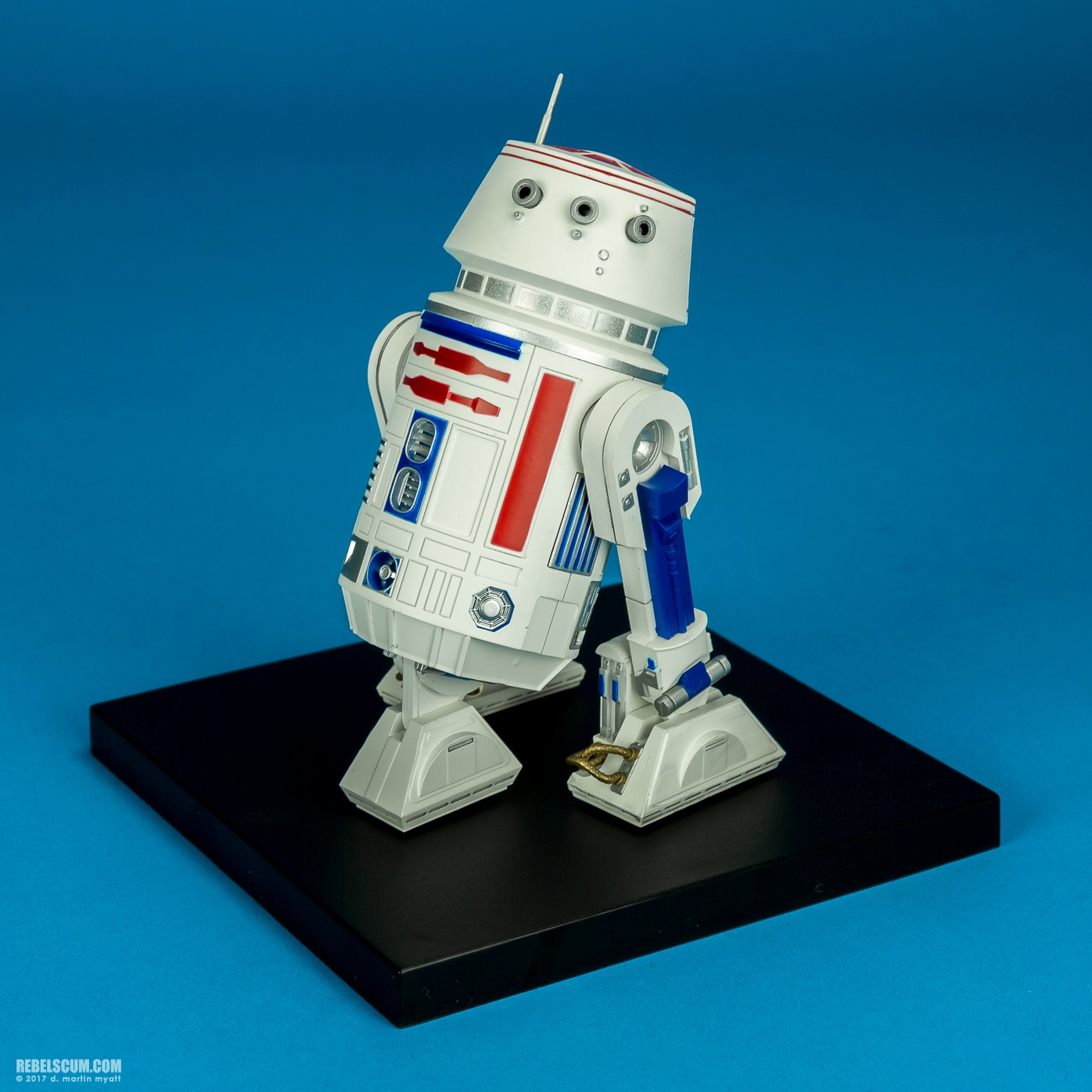 R5-D4-Celebration-Exclusive-ARTFX-plus-Kotobukiya-012.jpg