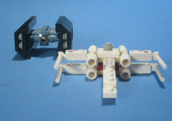 MINI X-Wing Fighter / TIE Advanced (Set 4484) - Loose Front View
