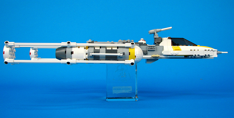 Y-Wing Fighter (Set 7658) - Loose Right View