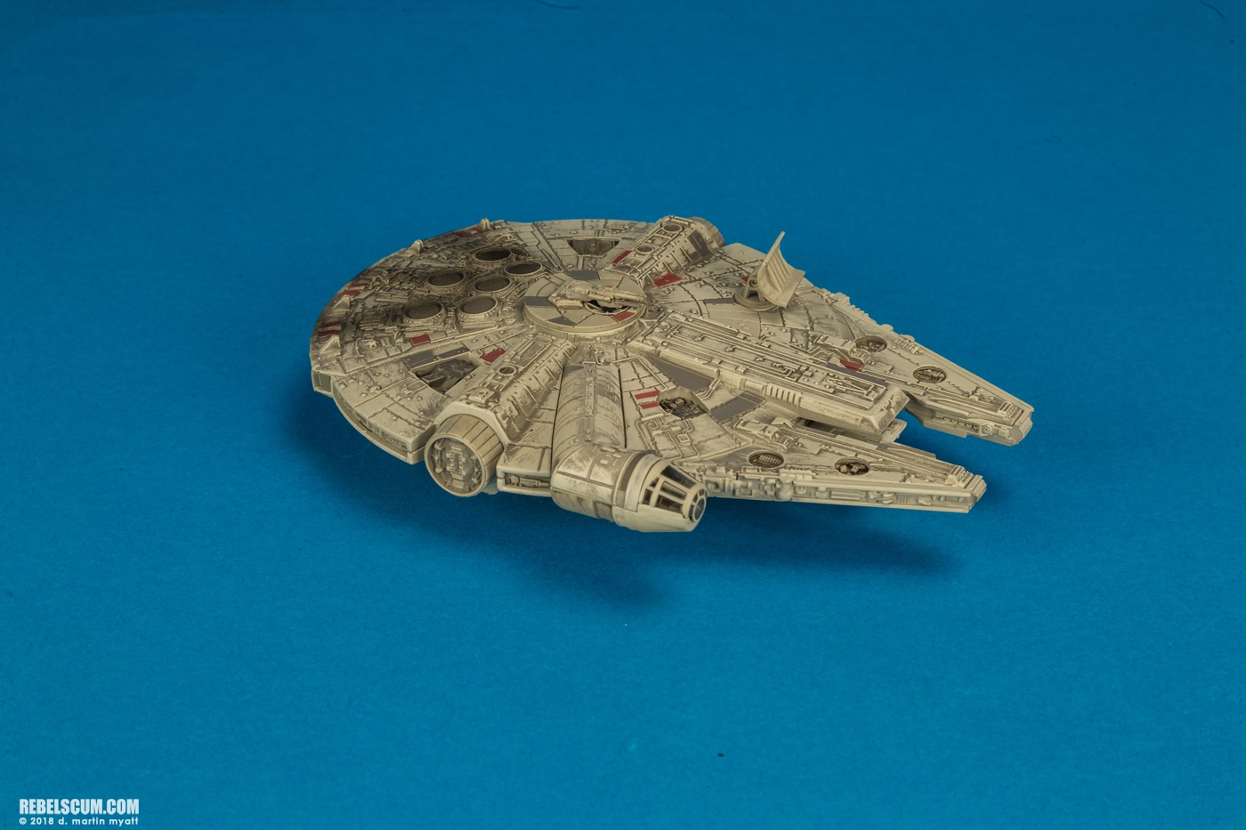 Millennium-Falcon-Hot-Wheels-Elite-Mattel-ROTJ-002.jpg