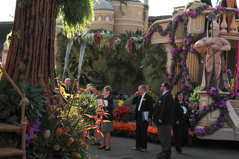 Parade judges admire Endor with its Ewoks, C-3PO, R2-D2 and Chewbacca