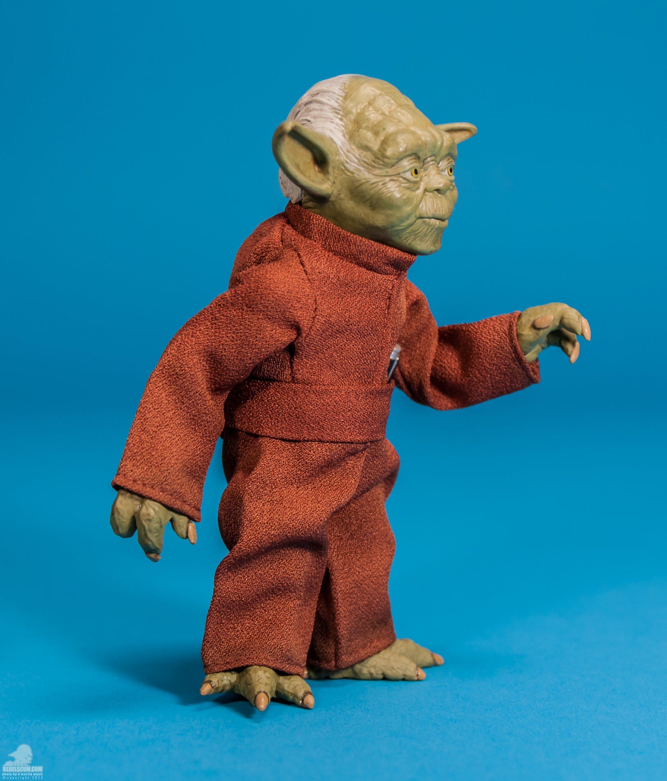 Yoda-Jedi-Master-Prequels-Sideshow-Collectibles-002.jpg