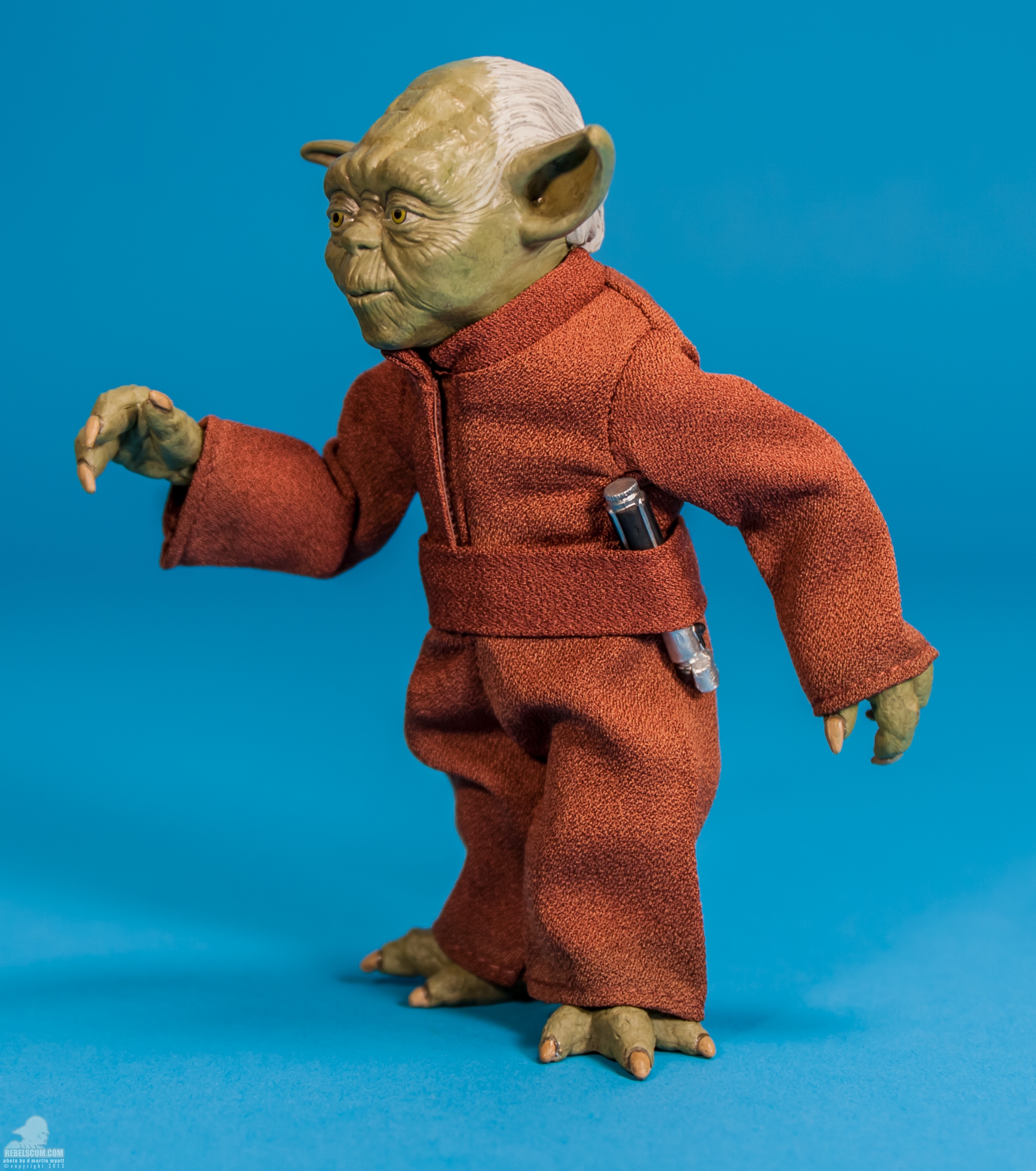Yoda-Jedi-Master-Prequels-Sideshow-Collectibles-003.jpg