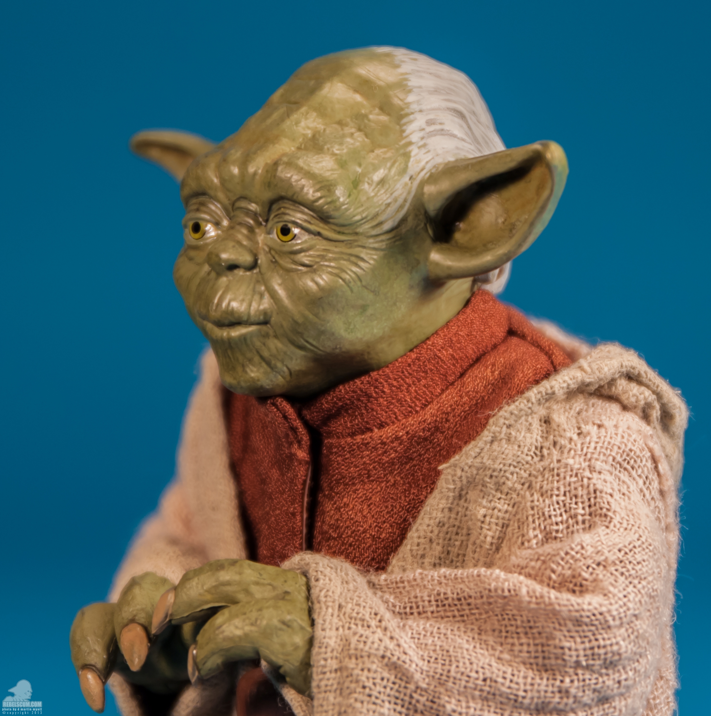 Yoda-Jedi-Master-Prequels-Sideshow-Collectibles-011.jpg