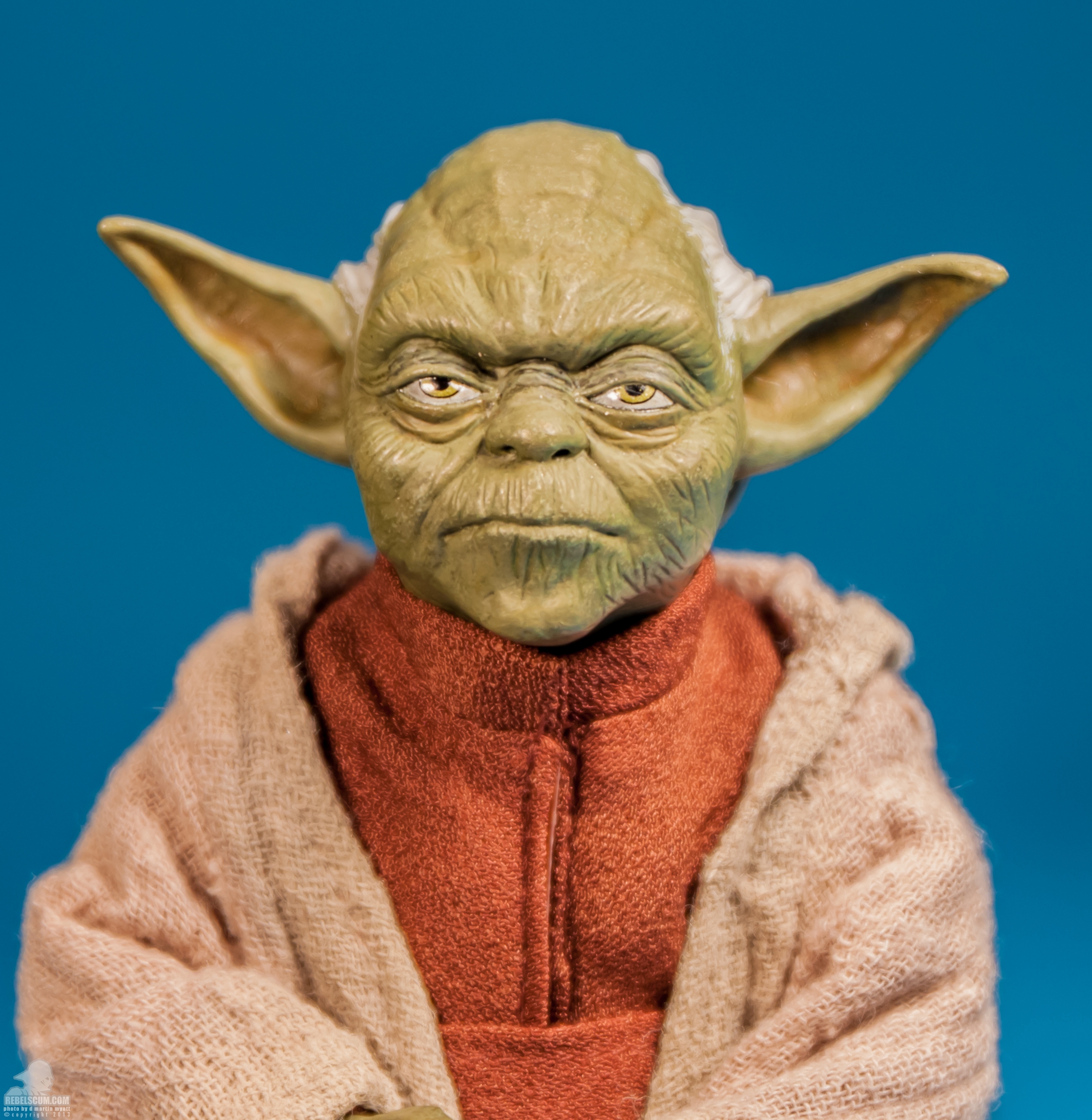 Yoda-Jedi-Master-Prequels-Sideshow-Collectibles-013.jpg