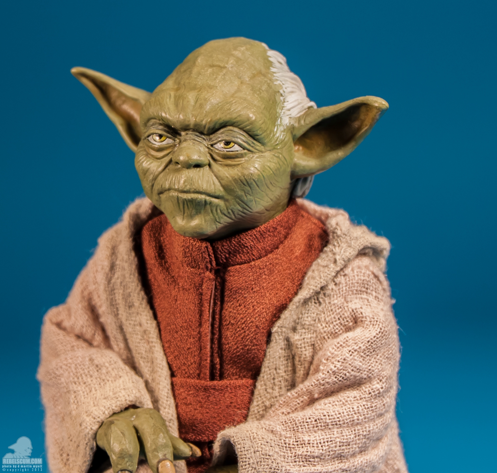 Yoda-Jedi-Master-Prequels-Sideshow-Collectibles-015.jpg