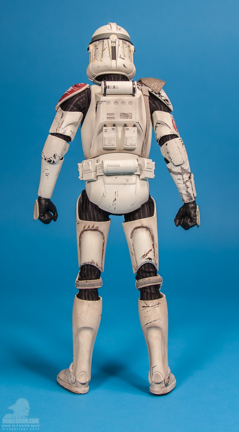 Commander_Neyo_Star_Wars_Sideshow_Collectibles-04.jpg