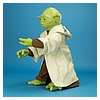 legendary-yoda-fully-interactive-figure-spin-master-003.jpg