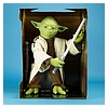 legendary-yoda-fully-interactive-figure-spin-master-020.jpg