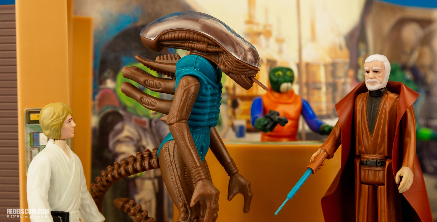 Alien-Hammerhead-SDCC-Suyper7-Reaction-Figure-008.jpg